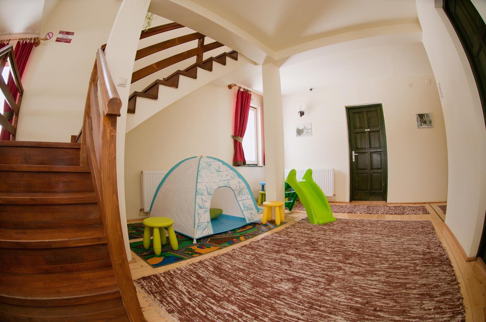 Súgó Panzió Madarasi Hargita Hotel Izvoare  Bagian luar foto